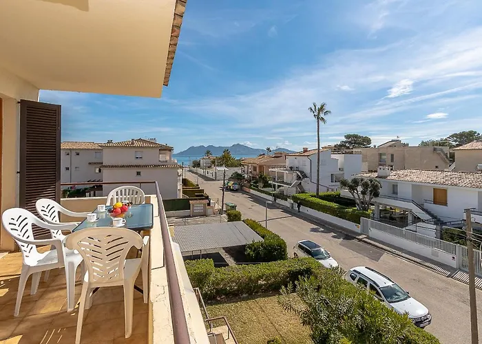 Llenaire By Homevillas360 Apartmán *