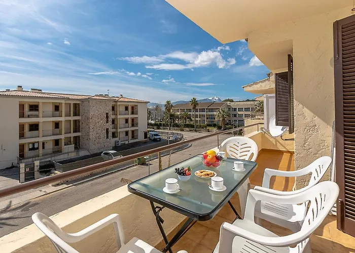 Llenaire By Homevillas360 Apartmán *