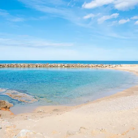 Апартаменти Llenaire By Homevillas360 *