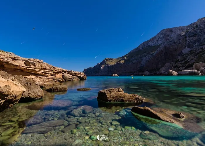 Llenaire By Homevillas360 Daire Port de Pollença